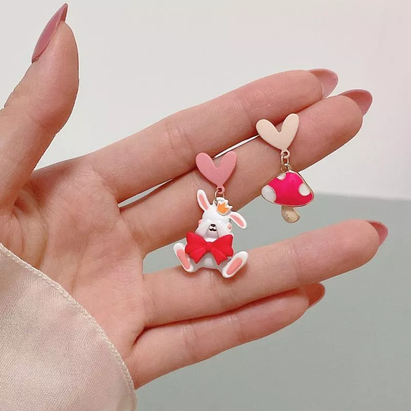 自主設計S925銀針日係可愛風愛心蘑菇兔子耳飾
