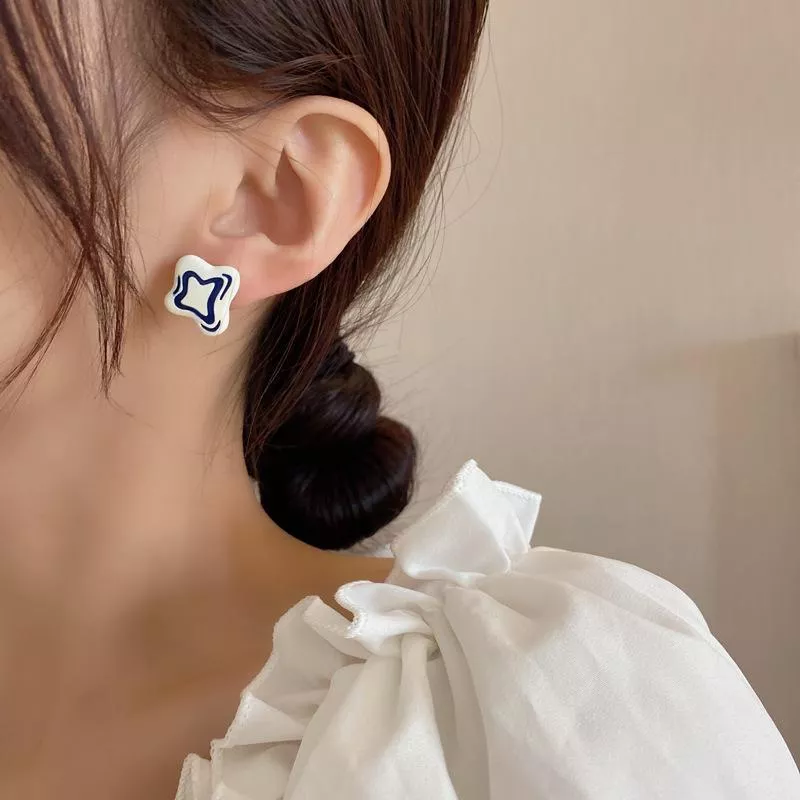 S925銀針日韓仙女趣味創意藍白撞色花朵耳釘
