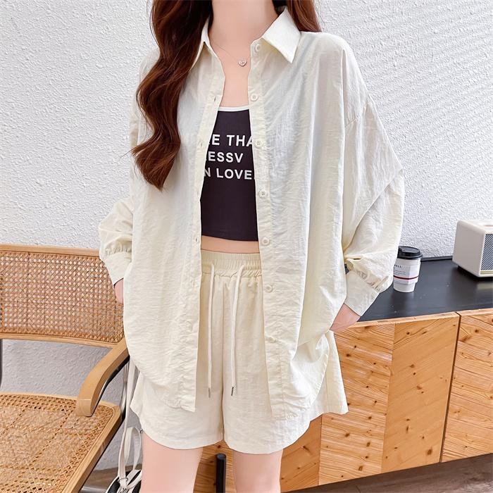 秋季新款透氣開衫短褲外套背心三件套裝兩色 M-2XL 秋季新款透氣開衫短褲外套背心三件套裝兩色 M-2XL