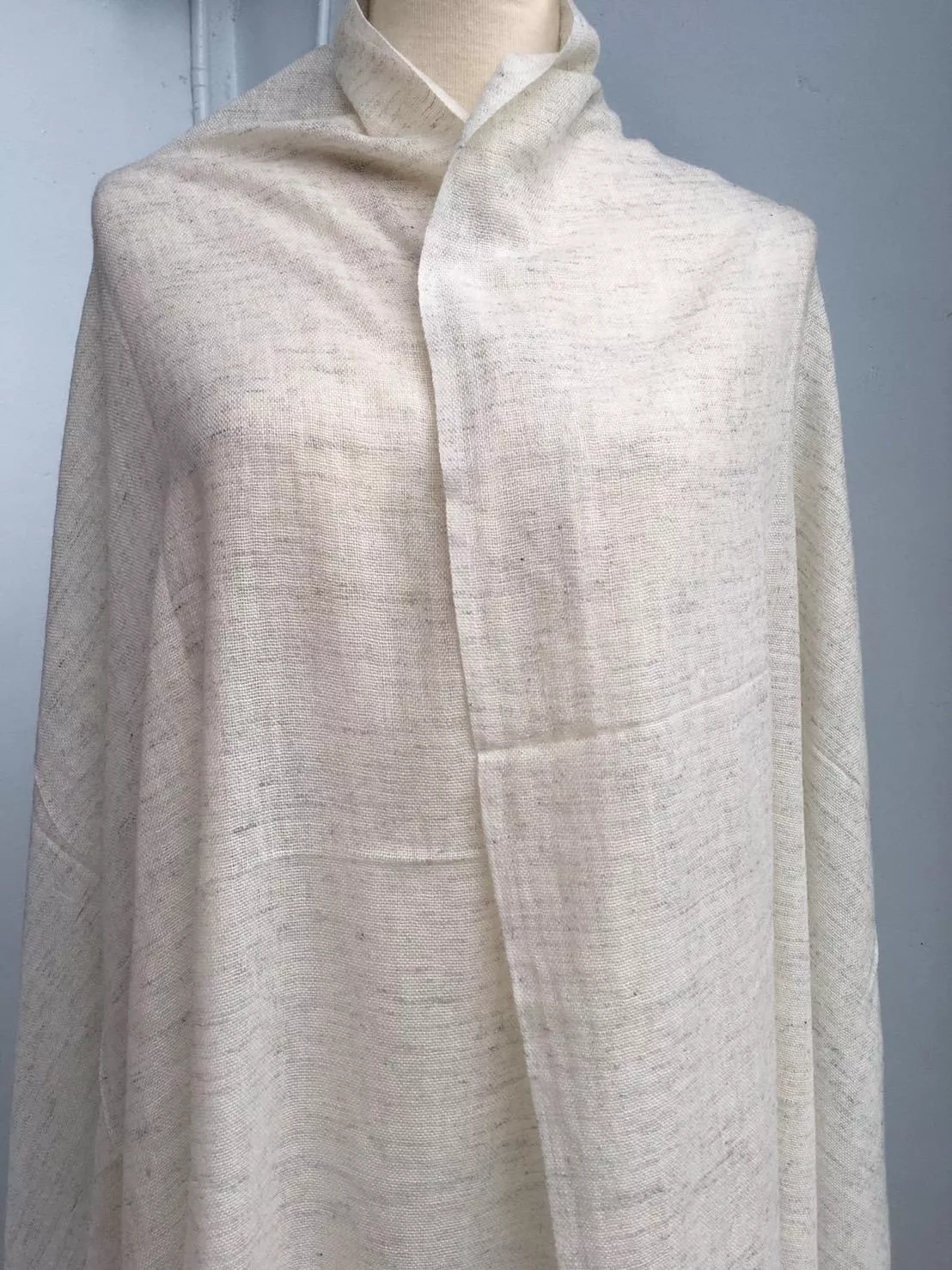 喀什米爾薄織圍巾披肩(米灰)