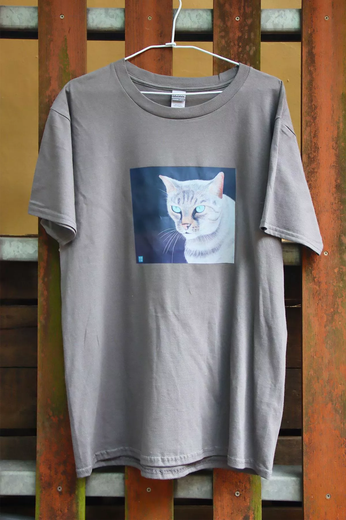 酷貓深灰色中性T恤