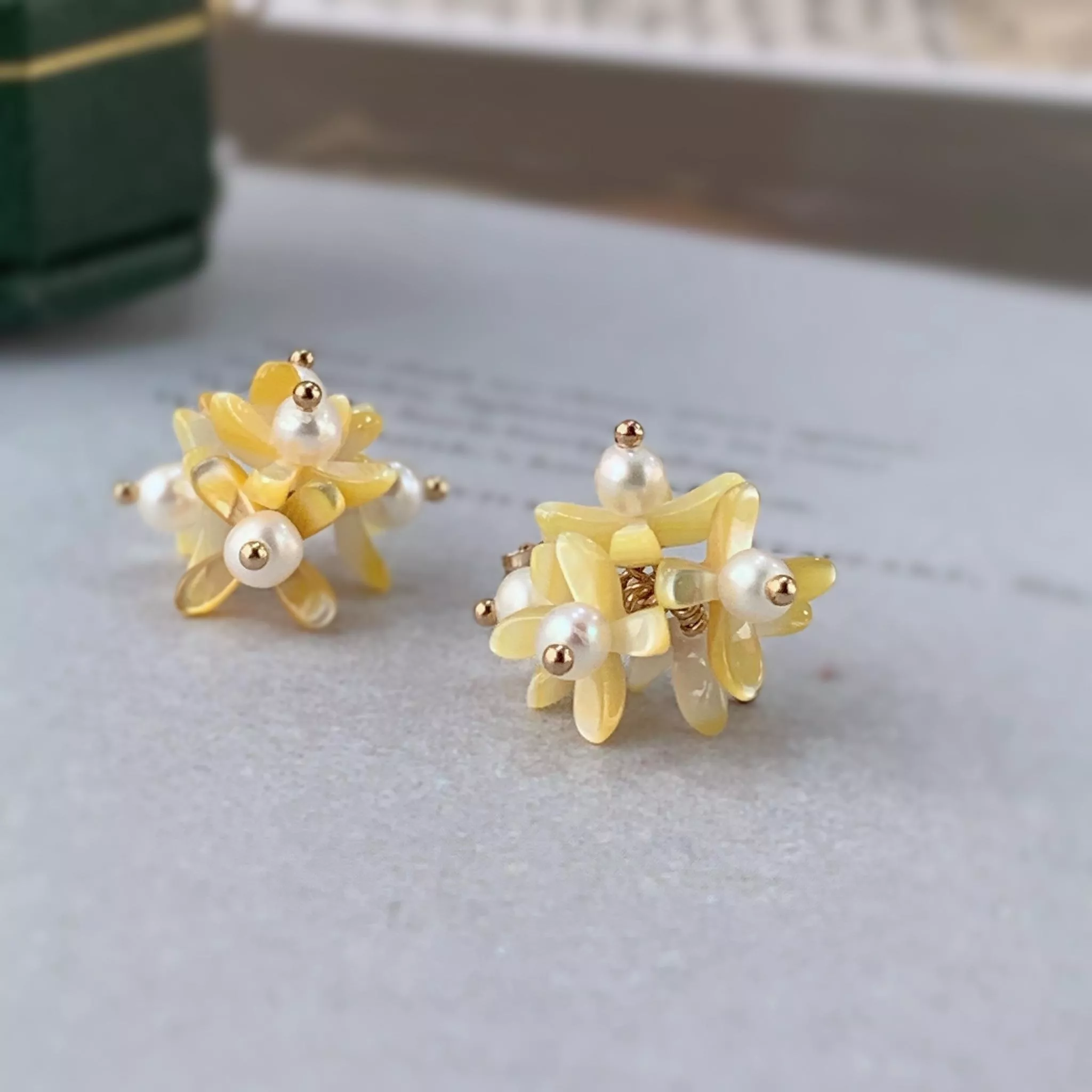 14KGF ❘ 黃貝繡球花