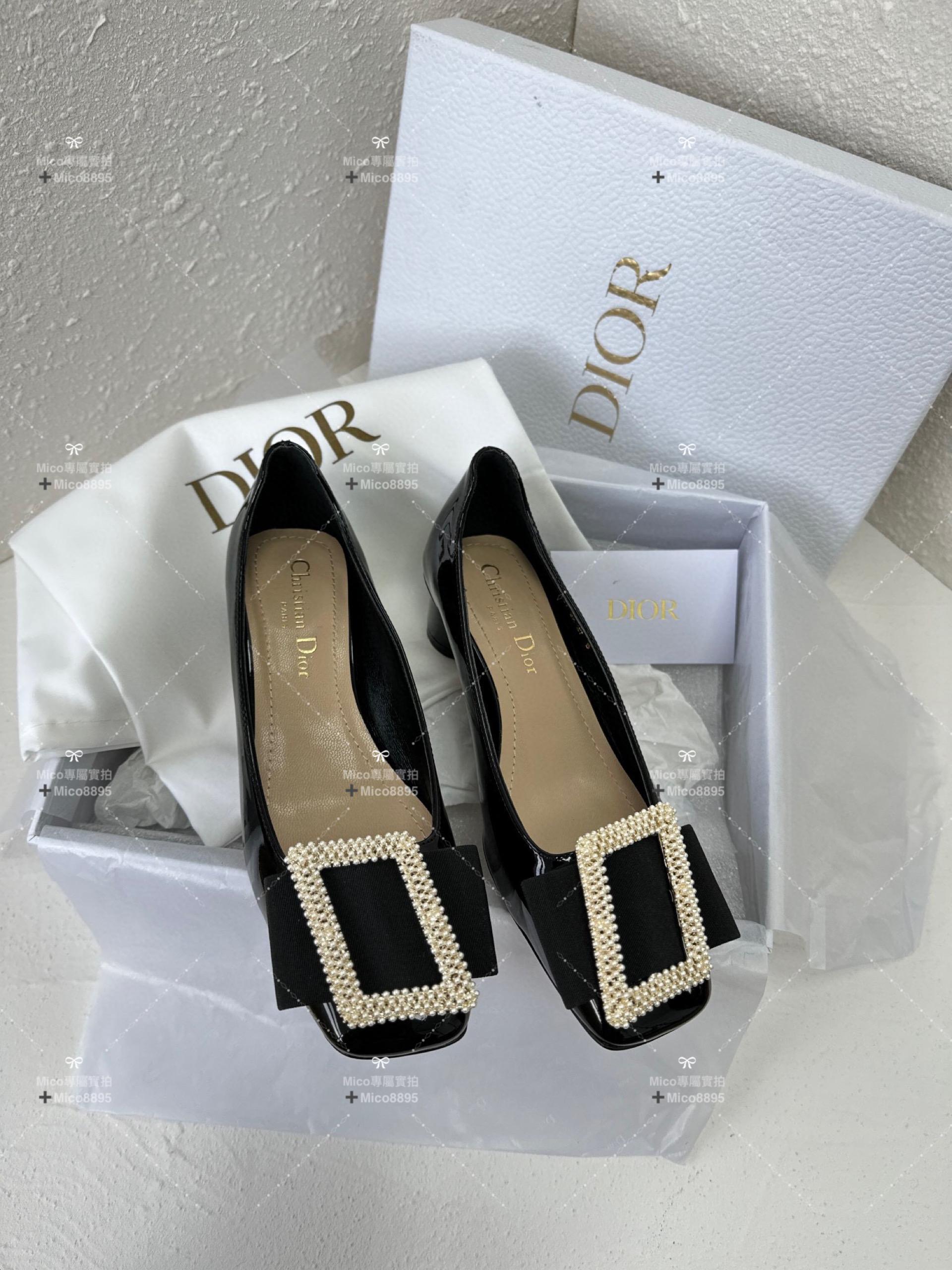 Dior x Roger Vivier 秋冬合作款瑪麗珍方頭低跟鞋漆皮黑/珍珠釦4.5cm